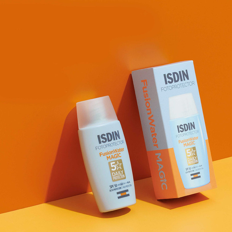 فلوئید ضدآفتاب بدون رنگ SPF50 مدل Fusion Water Magic مناسب انواع پوست، حجم 50 میلیلیتر