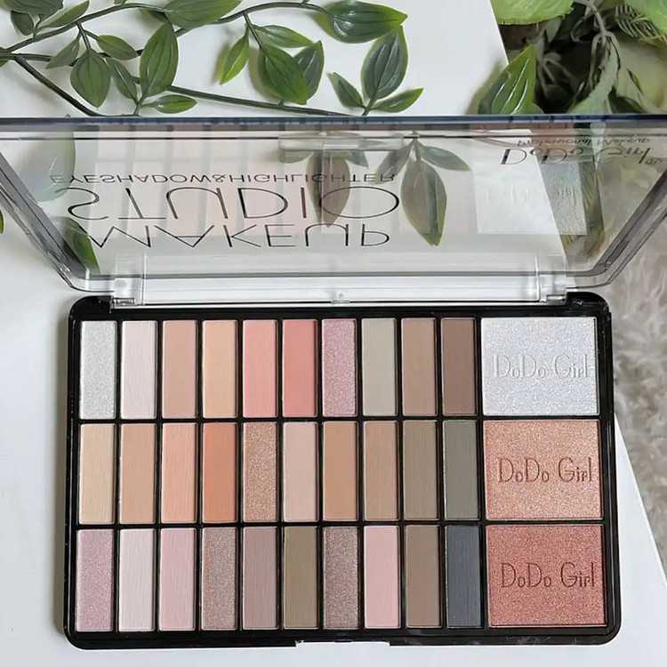 پالت سایه چشم اصل دودو گرل مدل Makeup Stadio A